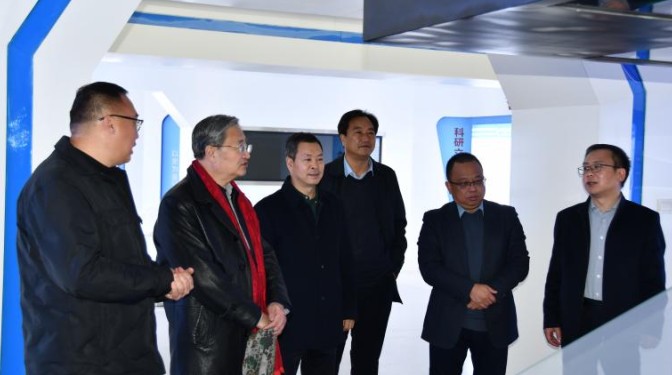 原甘肅省人大常委會教科文衛(wèi)工作委員會主任范鵬一行調研甘肅建科院